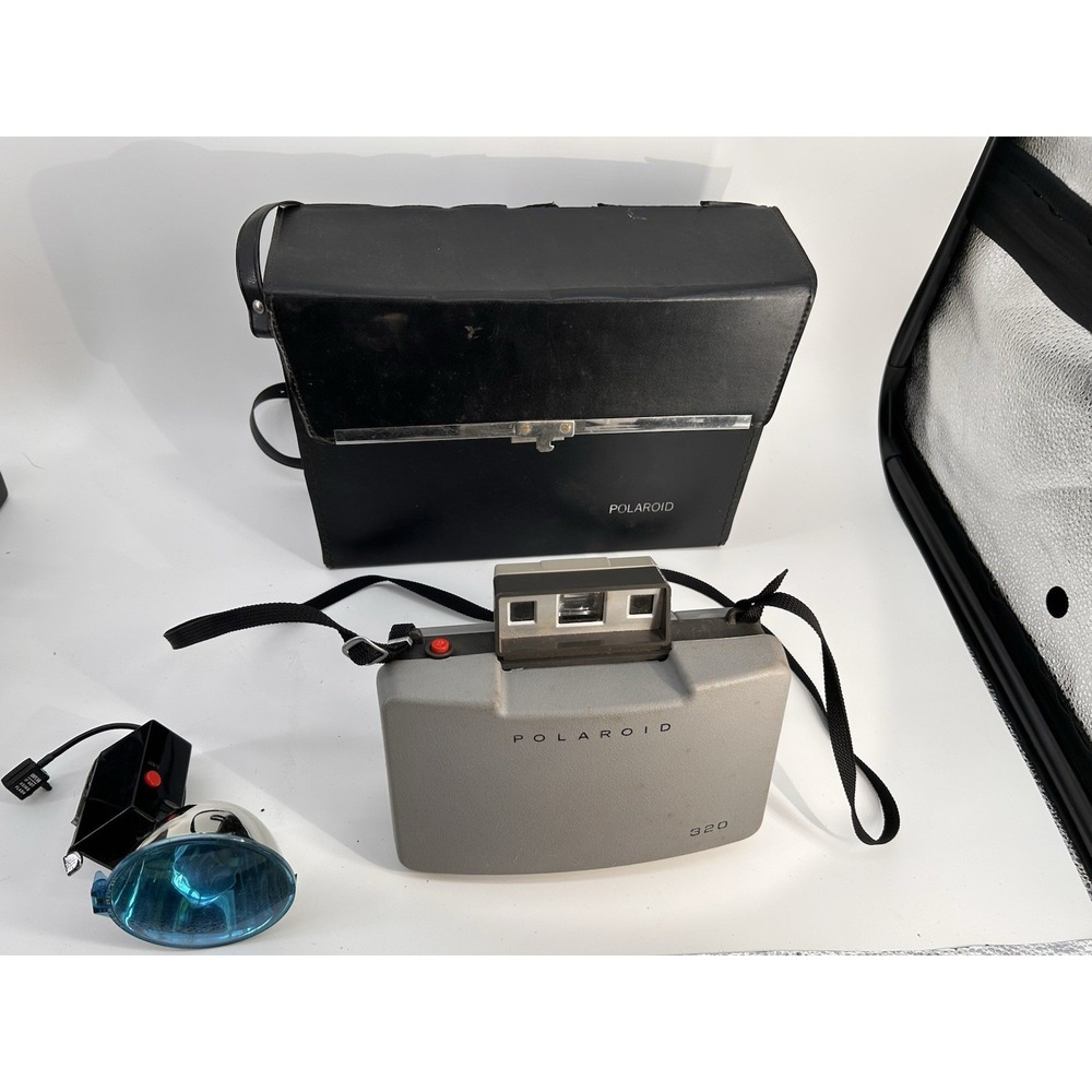 Vintage Polaroid 320 Automatic Land Film Camera Untested